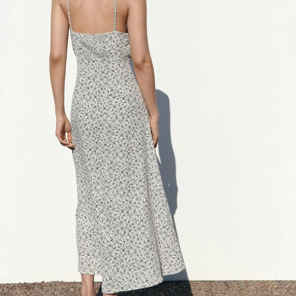 Zara floral print slip dress for summer - Picture 5 of 7